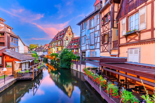 colmar, alsazia, francia. - la petite france foto e immagini stock