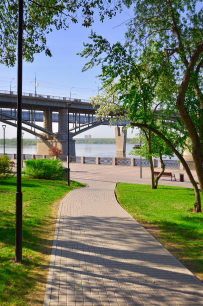 istock Park on the city embankment 1423217868