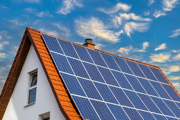 istock Single family house with solar system or photovoltaic system 1423262395