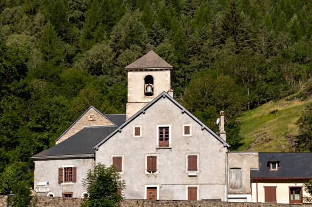 church and houses in the village of gavarnie in the french pyrenees church and houses in the village of gavarnie in the french pyrenees gavarnie stock pictures, royalty-free photos & images