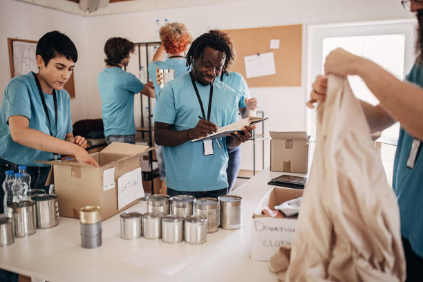istock Work day in charity center 1423342398