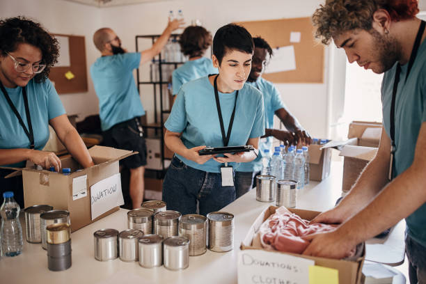 istock Work day in charity center 1423343248