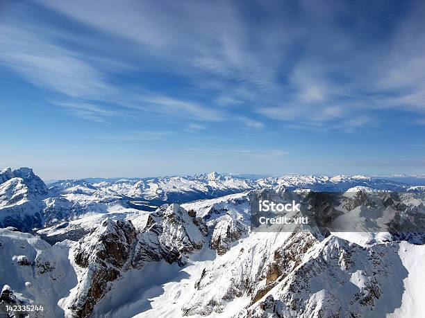 Alleghe - zdjęcia stockowe i więcej obrazów Śnieg - Śnieg, Wenecja Euganejska, Alpy