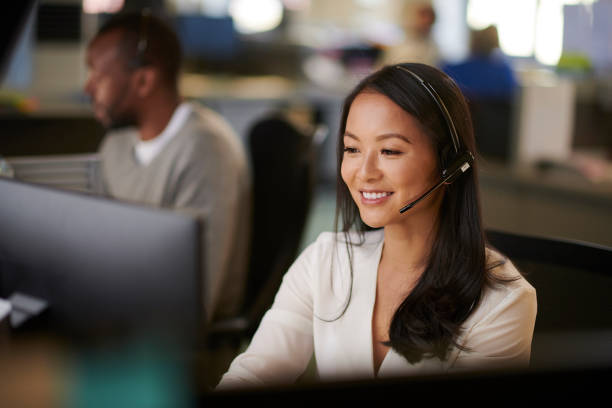 call center worker call center worker customer service representative photos stock pictures, royalty-free photos & images