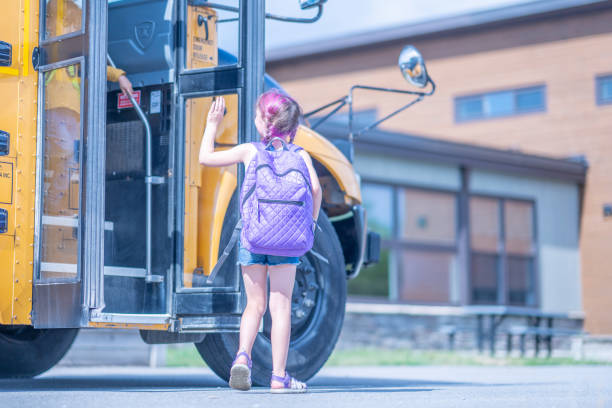 istock Stepping off the School Bus 1423486618