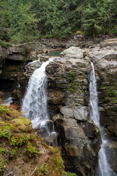 cascate nooksack - north cascades national park cascade range river waterfall foto e immagini stock