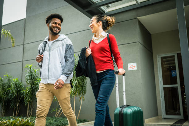 istock Travel couple 1423515732