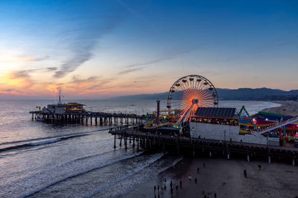 istock Santa Monica Pier 1423521851