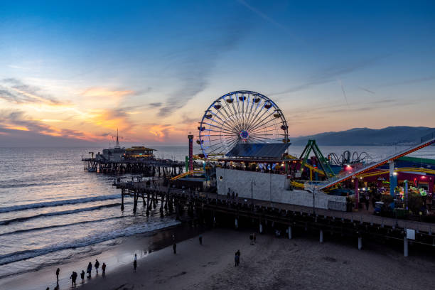 istock Santa Monica Pier 1423521854