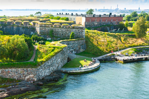 islas cerca de helsinki, en finlandia - suomenlinna fotografías e imágenes de stock