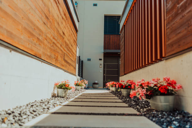 Entering a modern house with wooden details