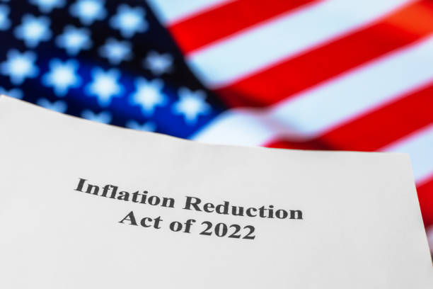 istock Inflation Reduction Act and US flag 1423570329