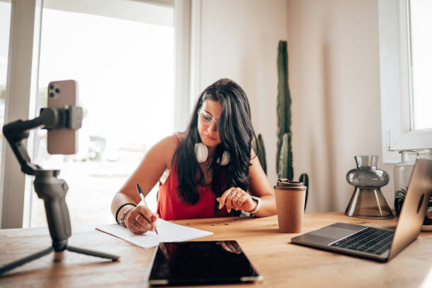 istock fashion model influencer vlogging with the community 1423579955