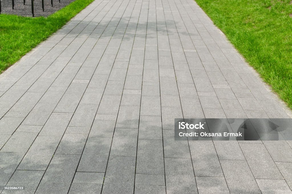 Pave Path Pattern Modern Paved Path Stock Photo - Download Image Now - Paving Stone, On ...