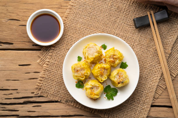 shumai 또는 중국 찐 만두 - shumai 뉴스 사진 이미지