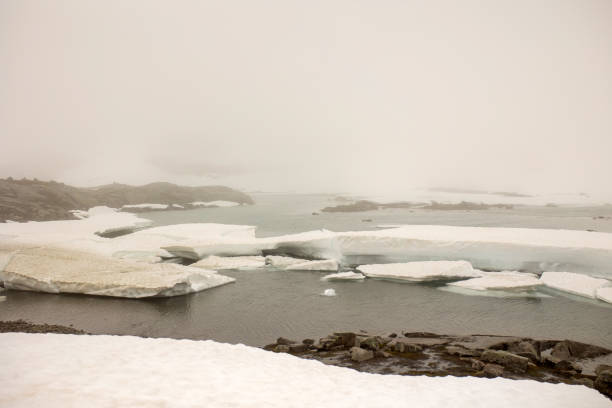 istock Snowy mountains in Norway, high in mountains 1423630426