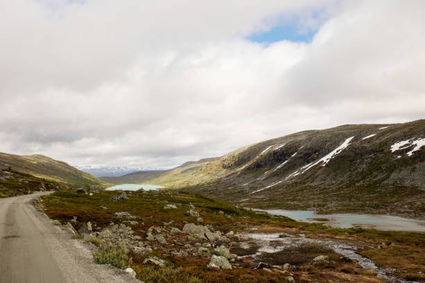 istock Snowy mountains in Norway, high in mountains 1423630683