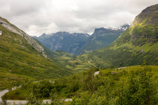istock Snowy mountains in Norway, high in mountains 1423630777