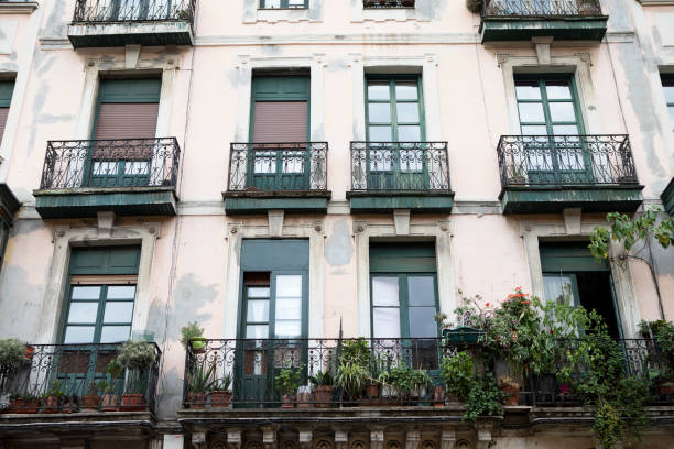 istock Colourful and traditional Spanish city architecture 1423644386