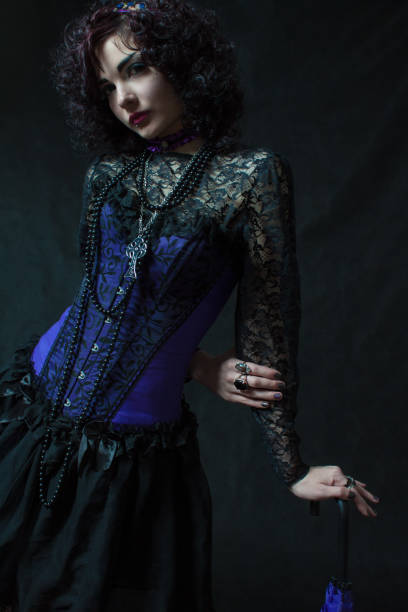 istock Elegant old fashioned vintage lady 1423654030