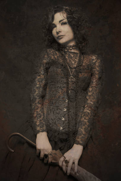 istock Elegant old fashioned vintage lady 1423654095