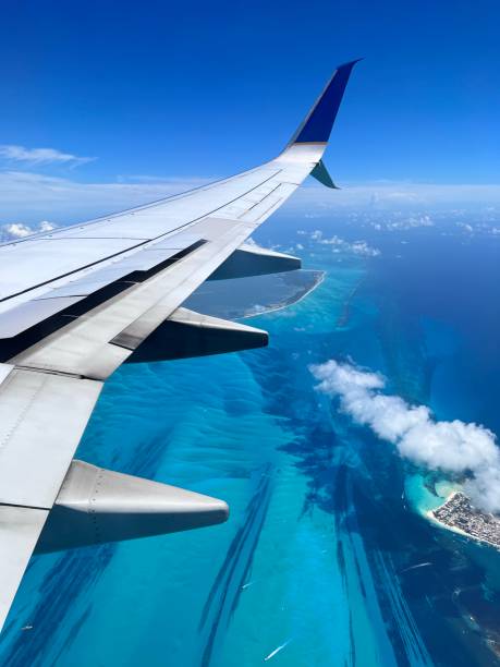 istock Jetsetting to Cancun 1423698386