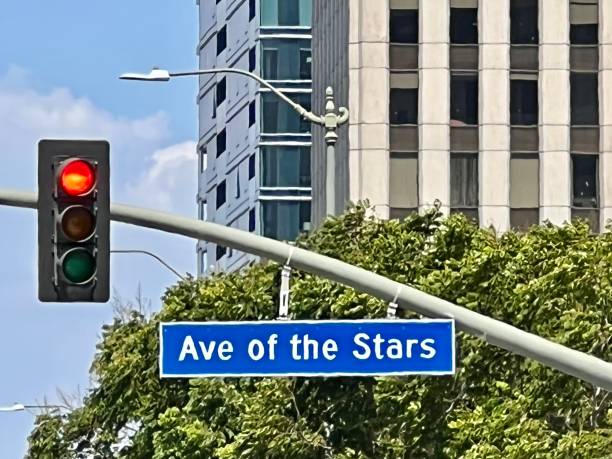 уличный знак лос-анджелеса «авеню звезд», калифорния, сша - beverly hills california sign road sign usa стоковые фото и изображения