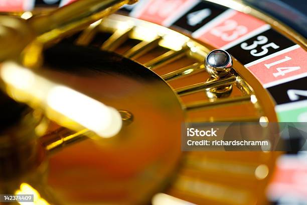 Photo libre de droit de Roulette banque d'images et plus d'images libres de droit de Tourniquet - Roulette - Tourniquet - Roulette, Casino, Chance