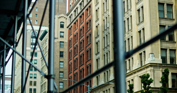 istock Building Scaffolding in Lower Manhattan 1423770651