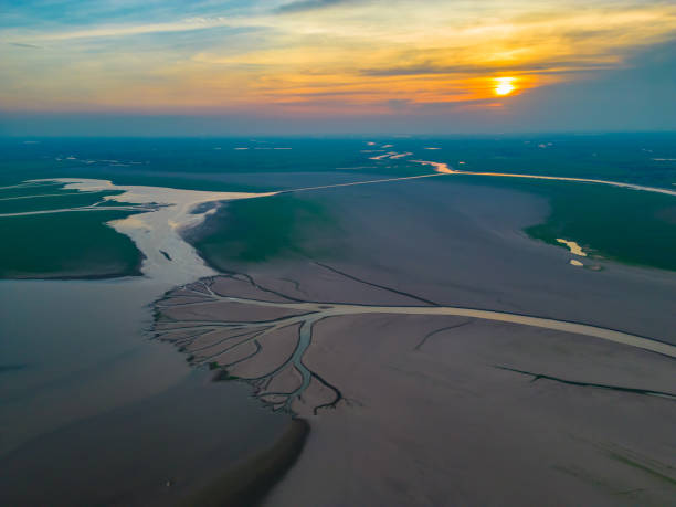 istock Drought scene in Poyang Lake, Jiangxi, China 1423774446