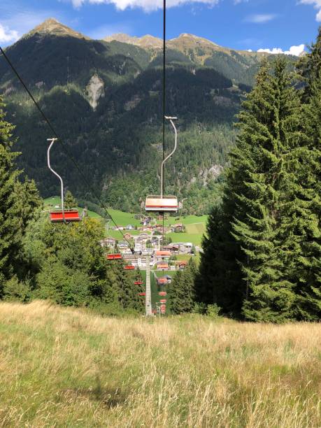 istock An empty chairlift in the mountains 1423824197