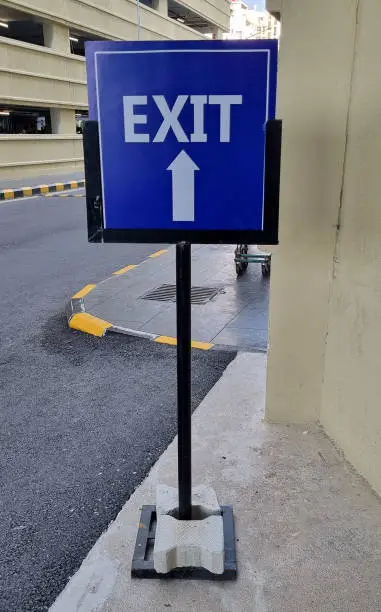 Photo of Exit named pole direction