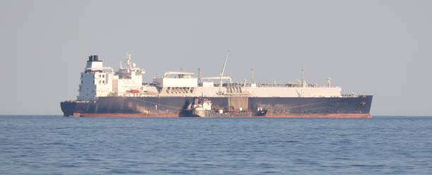 istock LNG Tanker at sea, transporting LNG 1423833130