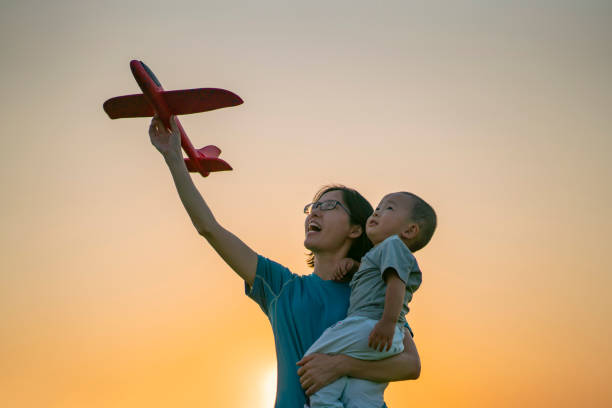 istock Mom and baby 1423865650