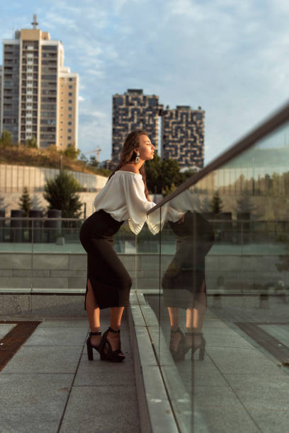 istock Girl dressed in business style 1423908164
