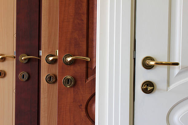 istock wood door 142394303