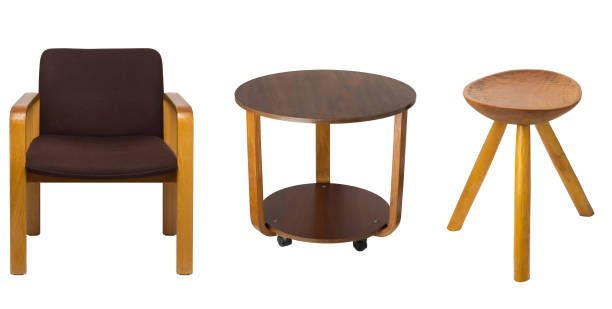 istock set of old furniture 1423966073