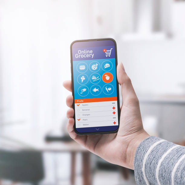 istock Online grocery shopping app on a smartphone 1423983041