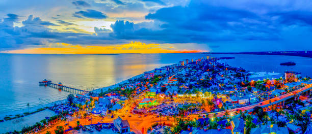 istock Ft Myers Beach Twilight,Florida 1424005153