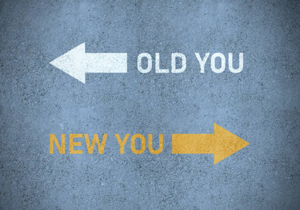 istock Change! Old you arrow left, new you arrow right 1424006588