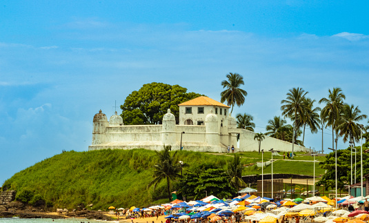 The Forte de Nossa Senhora de Monte Serrat is located in a dominant position on the tip of Monte Serrat, at the time of Colonial Brazil at the northern limit of the city of Salvador, today Rua da Boa Viagem, on the coast of the state of Bahia, Brazil.