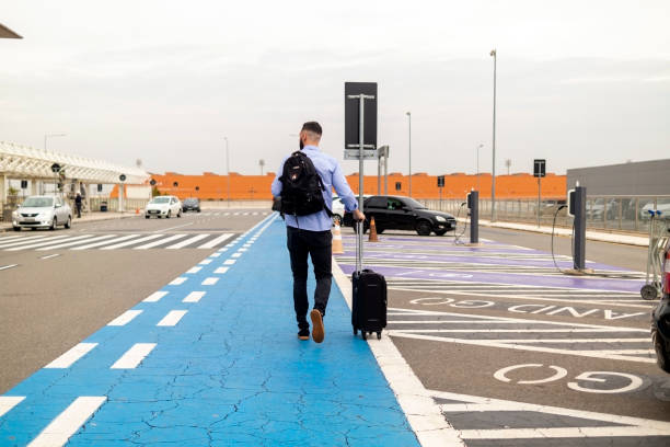 istock Business man in the airport. 1424108653