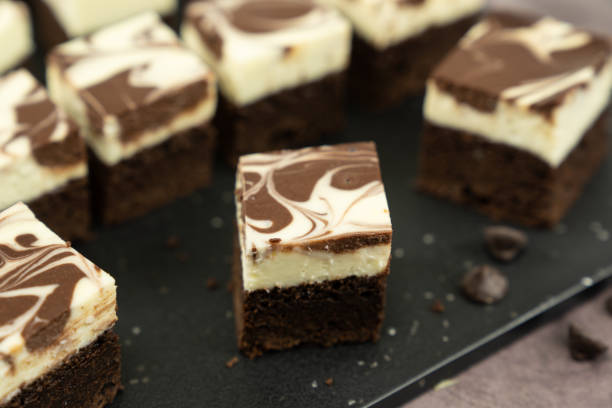istock Cheesecake swirl brownie 1424114588