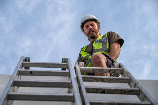 istock Electrician working outdoors 1424140030