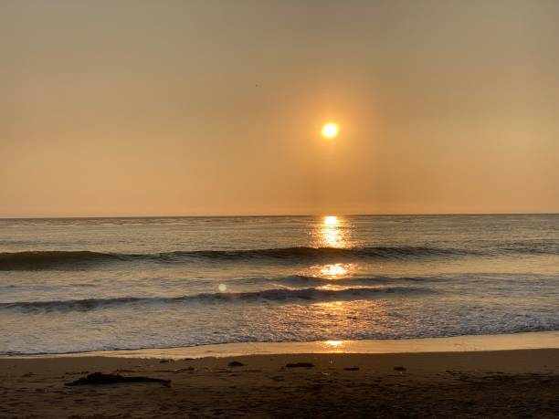 istock Sunset in Cambria 1424148348