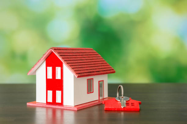 istock house and keys with bokeh background 1424162815