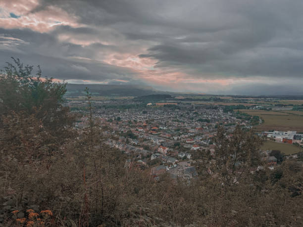 istock City from the hills 1424174987
