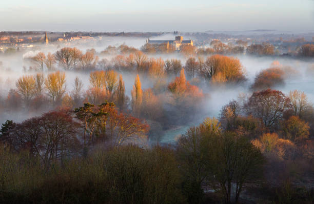 istock Winchester Cathedral in the Mist 1424178919