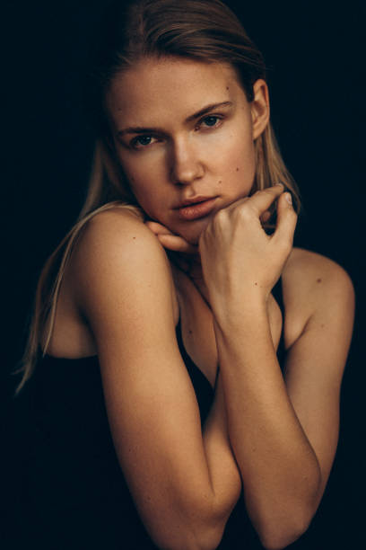 istock beautiful woman 1424205065