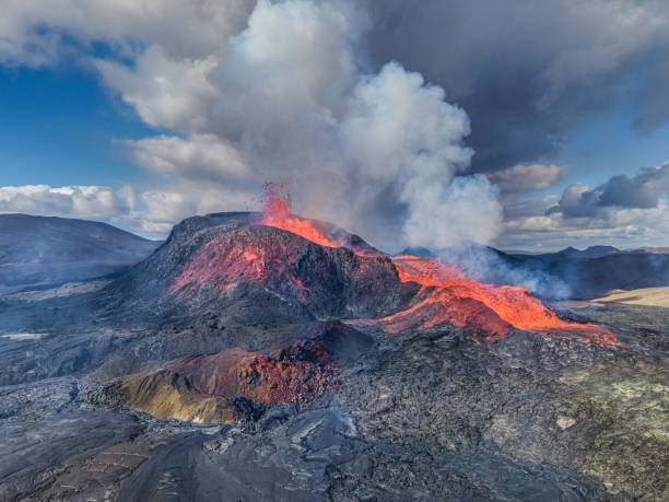 istock Volcanic eruption in Iceland with lava flow 1424230715
